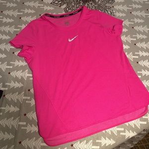 Nike women’s hot pink athletic top